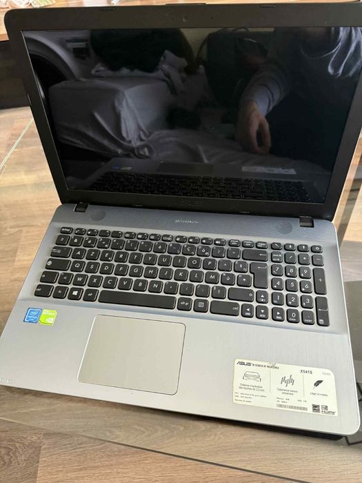 Лаптоп Asus X541S Тъчскрийн дисплей