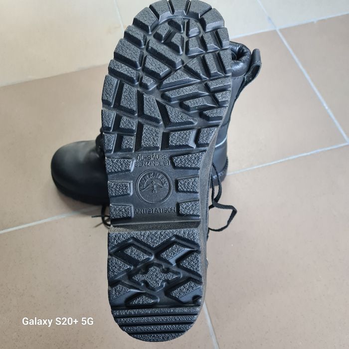 Bocanci de lucru Volkl Nr 43