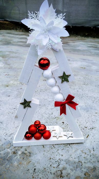 Декоративни Коледни елхички