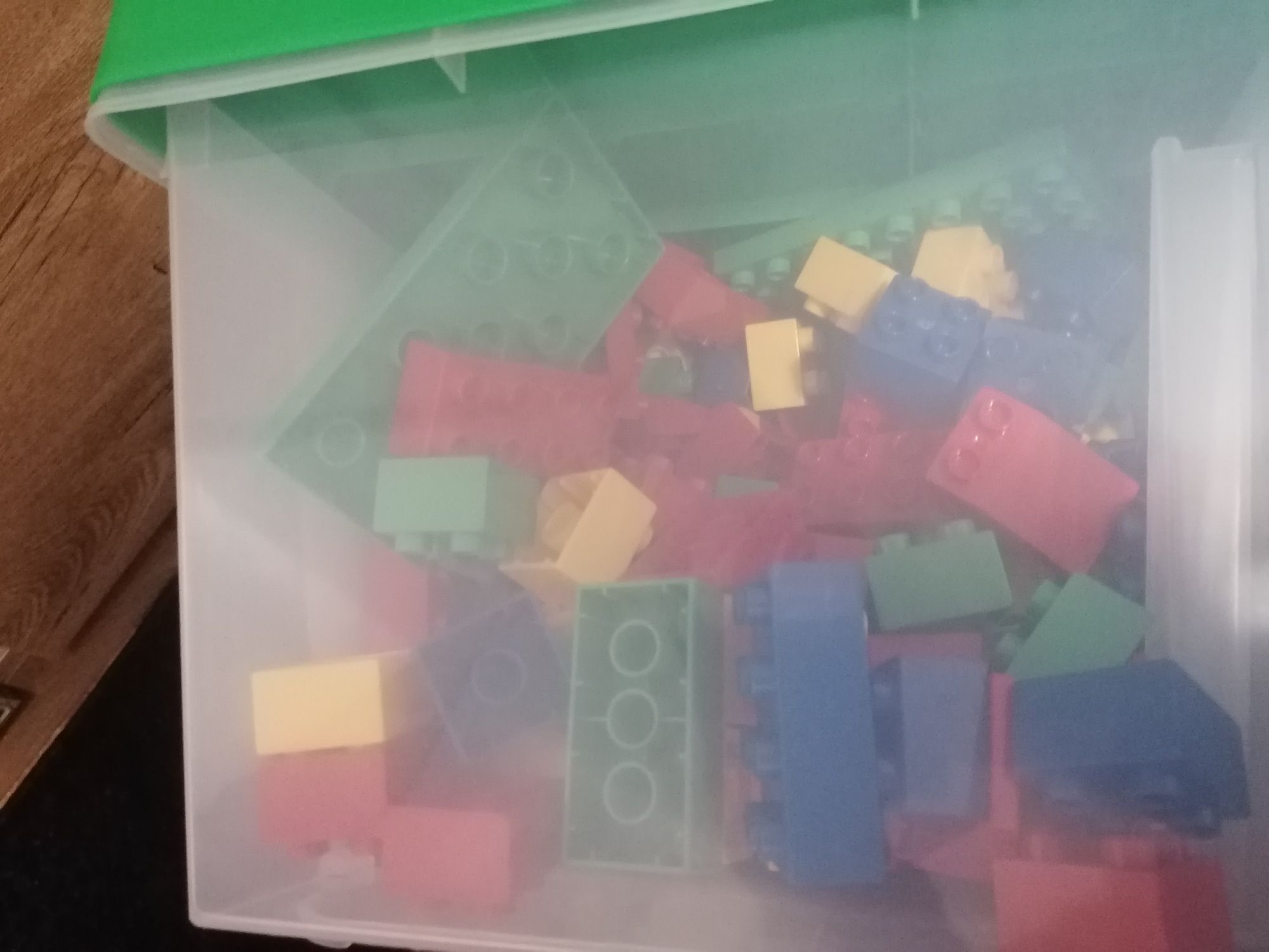 Joc constructii (tip Lego )250 piese