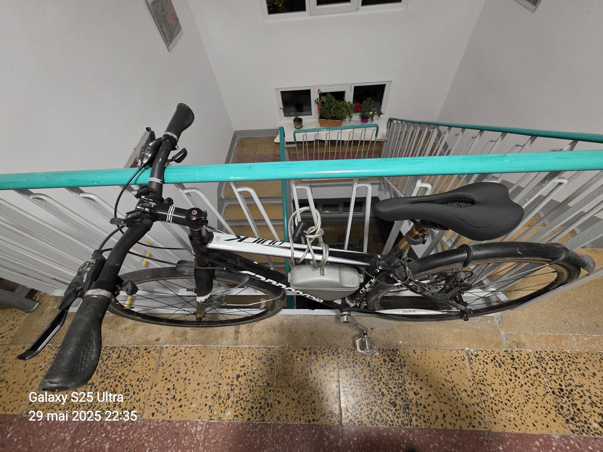 Vând bicicleta candolade 3×9