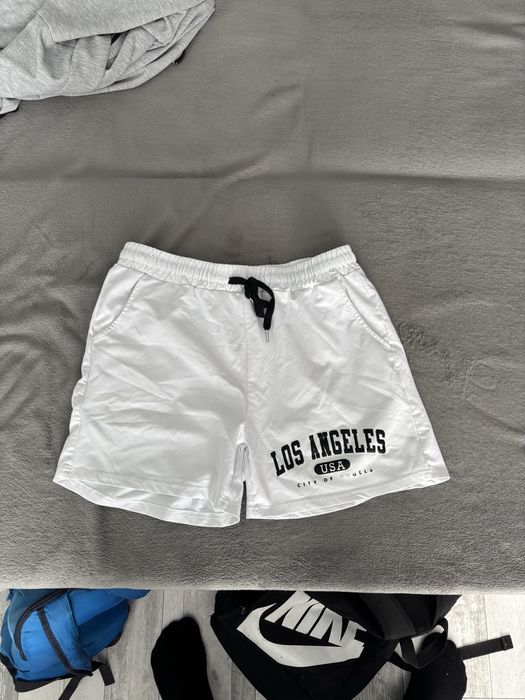 Тениски и екипи.