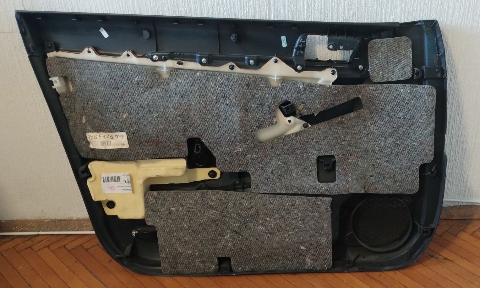 Кора за предна дясна врата Toyota T25