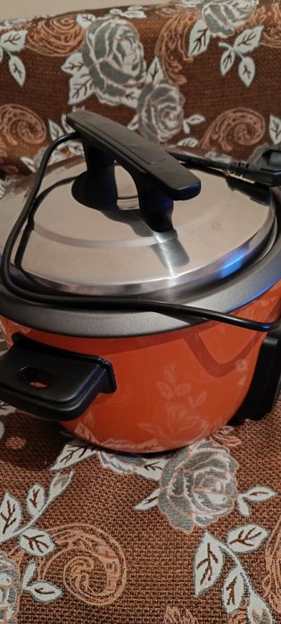 Продам рисоварка.
