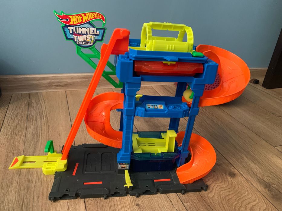 Hot wheels писти