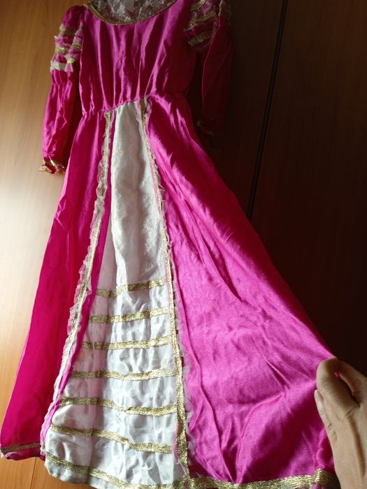 Costum carnaval , serbare , prințesa