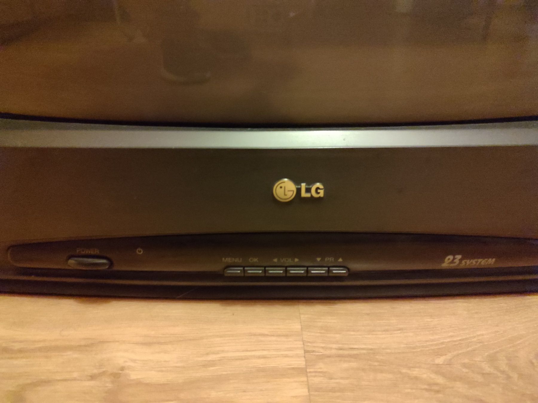 Телевизор LG, CF-20D16