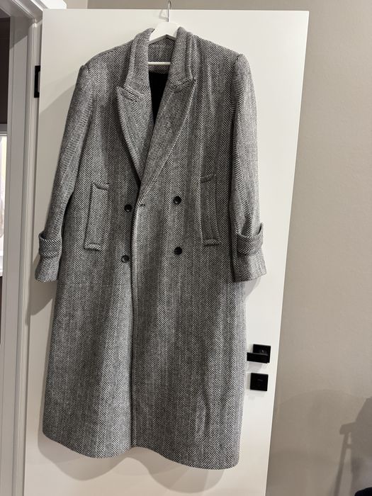 Продам теплое шерстяное новое пальто недорого