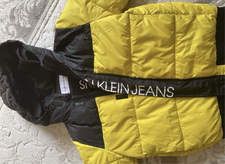 Подростковая куртка оригинал Calvin Klein Jeans