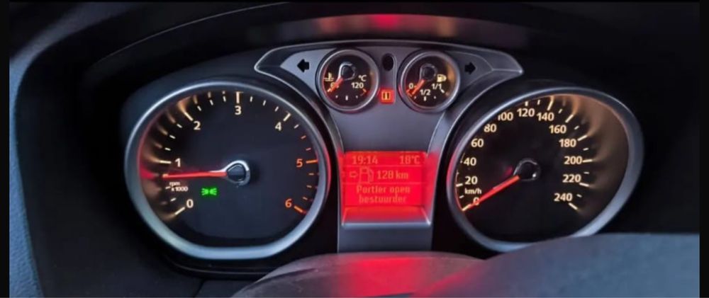 Ford Focus 2008, 1.6l, 90 CP