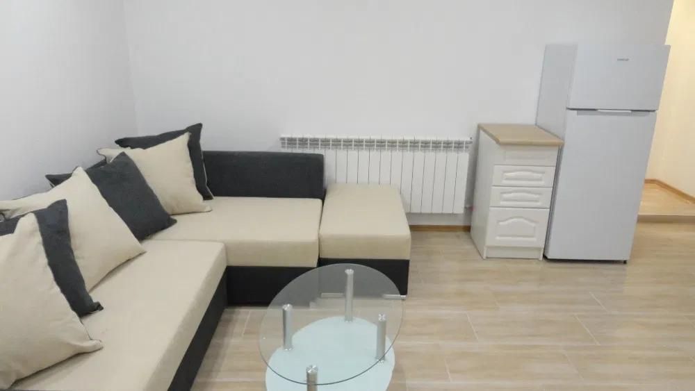 Дава се под наем Тристаен апартамент в София, Витоша - 67 кв.м за 530 € - Снимка #1