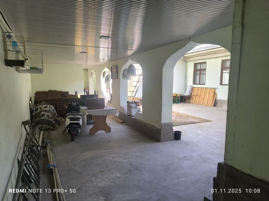 Uchaska sotiladi 3.5 sotu