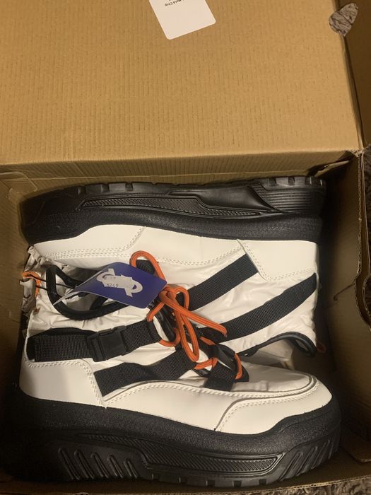 Ghete baieti noi cu blana