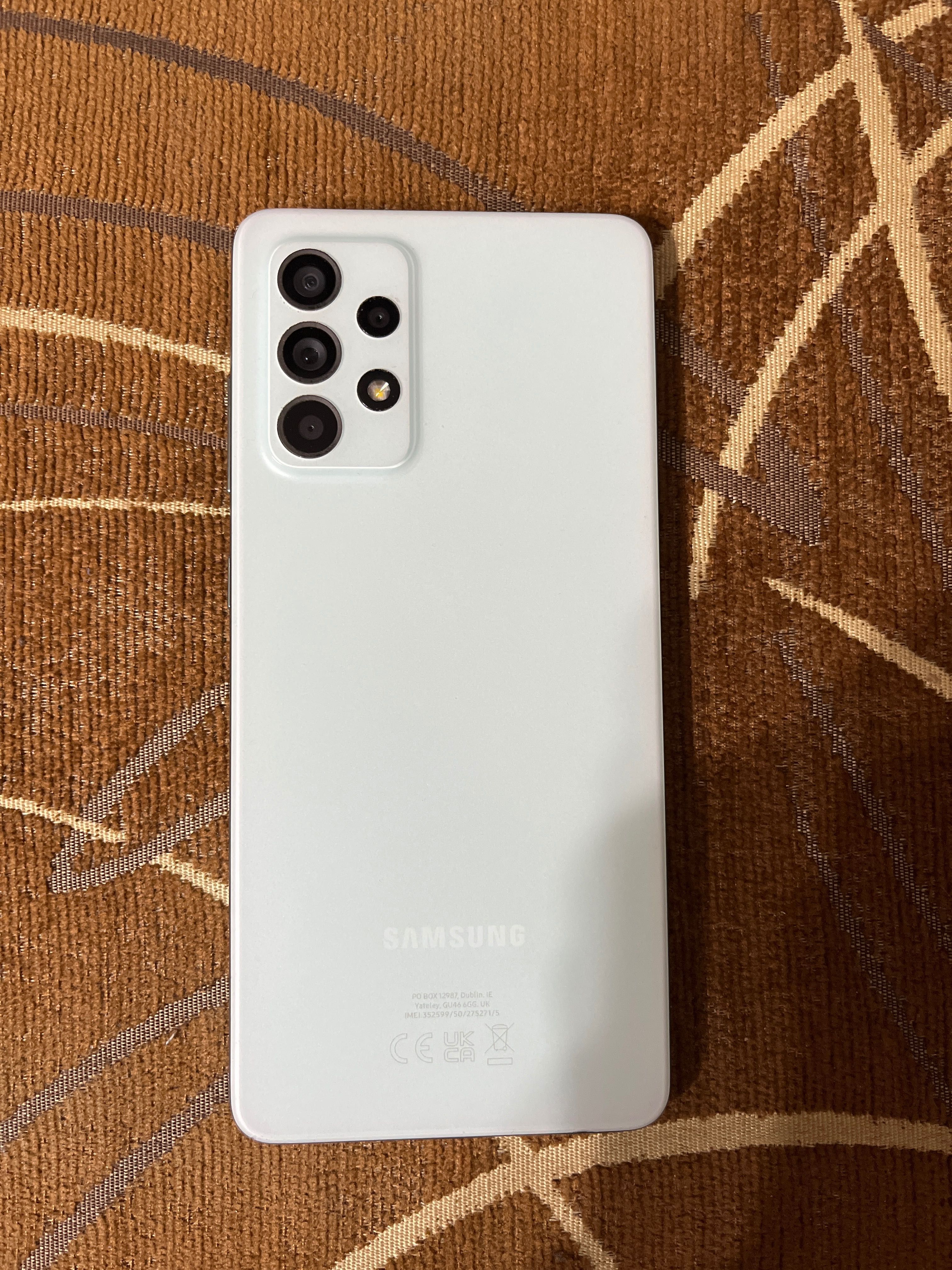 Samsung galaxy a52s,като нов.
