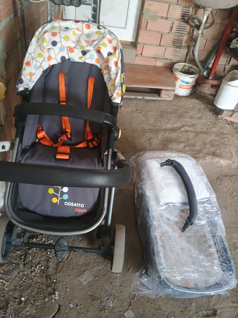 Бебешка количка COSATTO.
