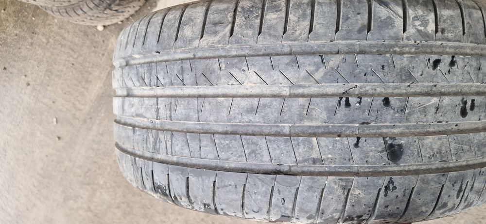 Vând cauciucuri vară marca Bridgestone