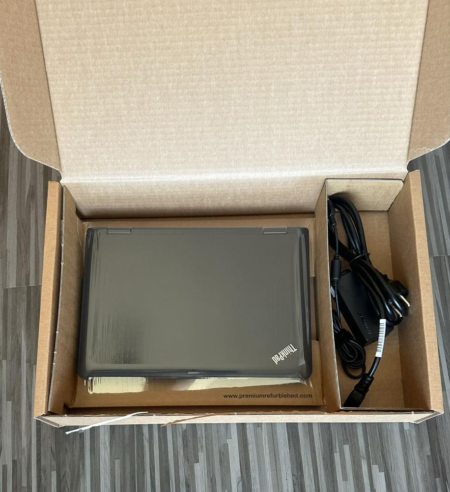 Продавам лаптоп Lenovo Yoga 11e - Готов за Употреба!