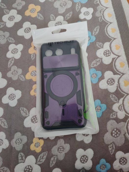 Huse telefoane noi