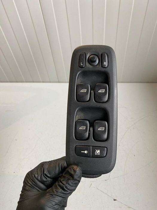 Buton comanda geamuri Volvo S60 S80 V70 XC70 XC90 30739980 31334466 31334464