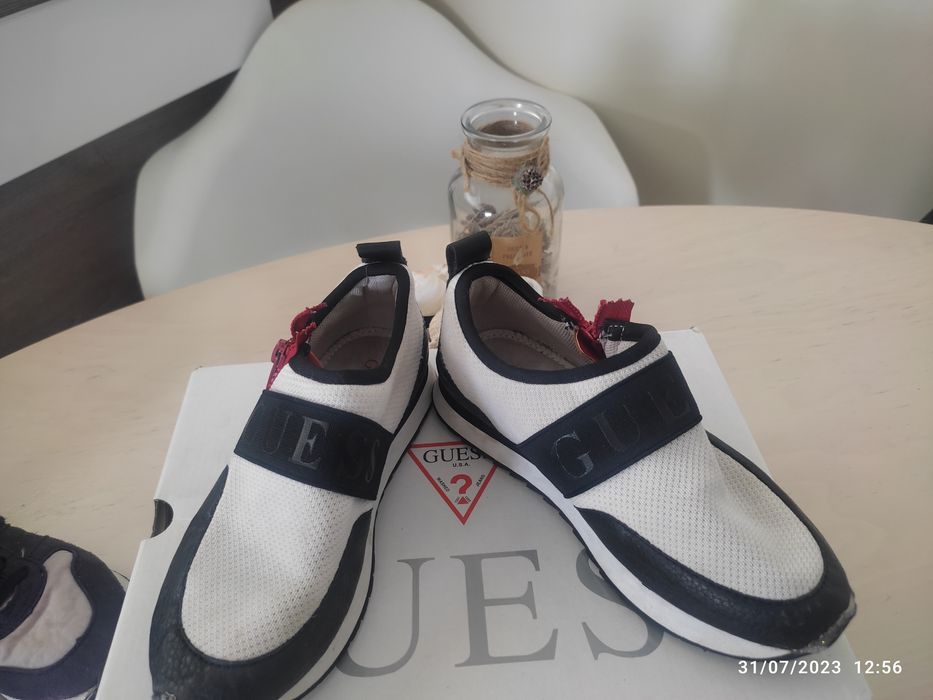 Няколко модела "Guess"