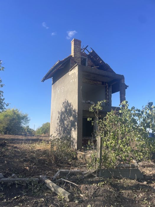 Парцел 1189кв.м с посройка в Плевен,м.Табак.чешма 56722. 723. 1138