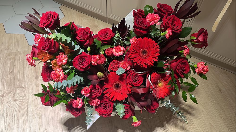 Красивый букет из роз