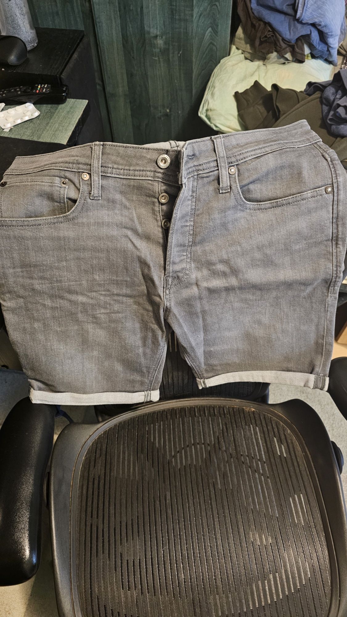 Pantaloni scurți Jack & Jones (size m)