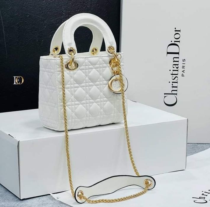 Geanta Dior mini,model Lady, diverse culori, saculet, etichetă