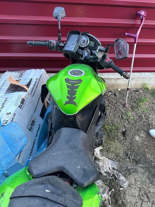 Dezmembrez Kawasaki z750 limitat a2 2007-2012