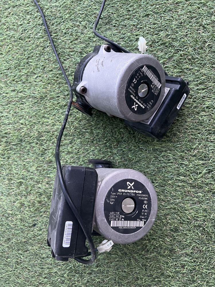 2 Pompe Grundfos uper 25-70