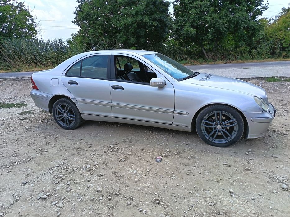 Mercedes w203/Мерцедес ц класа