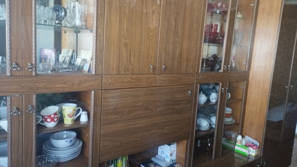 Продам стенку полированную