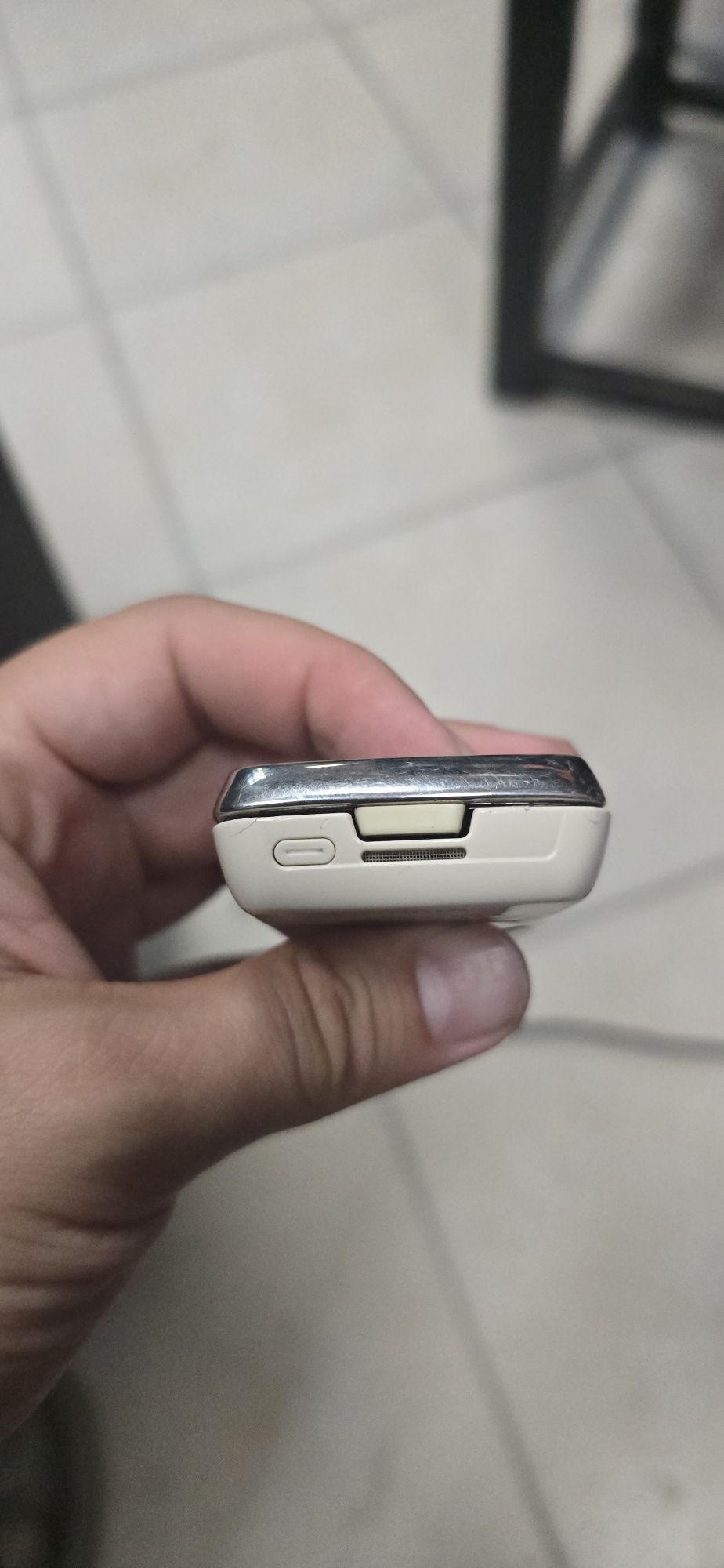 Nokia 8800 Classic и Nokia 8800 Sirocco