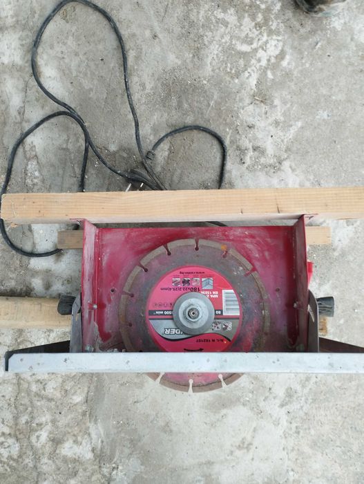 Машинка за плочки