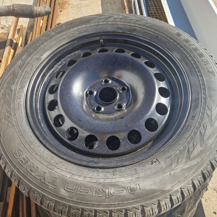 Jante tabla cu cauciucuri