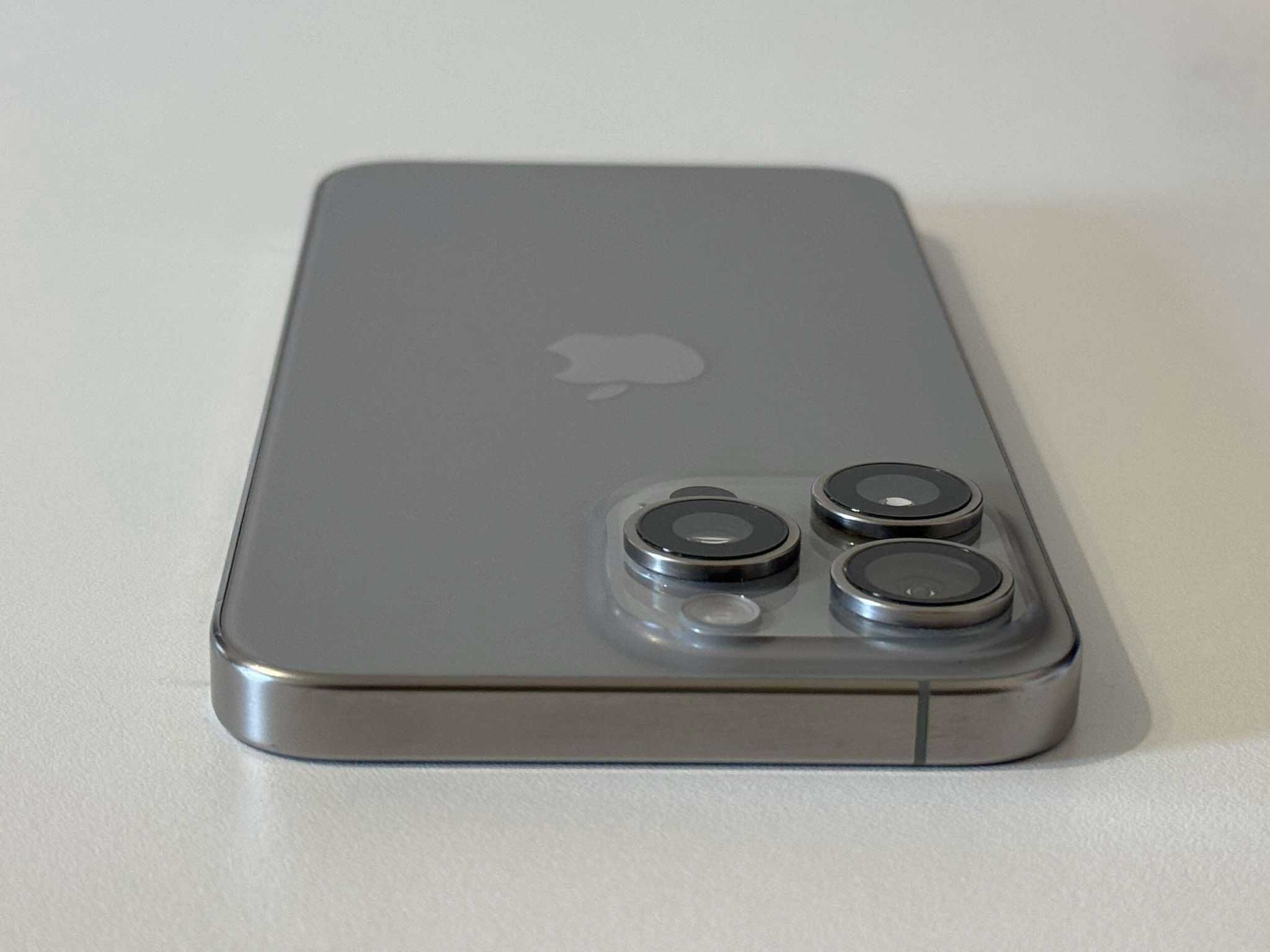 Бартер! Като НОВ! iPhone 15 Pro Max Natural Titanium