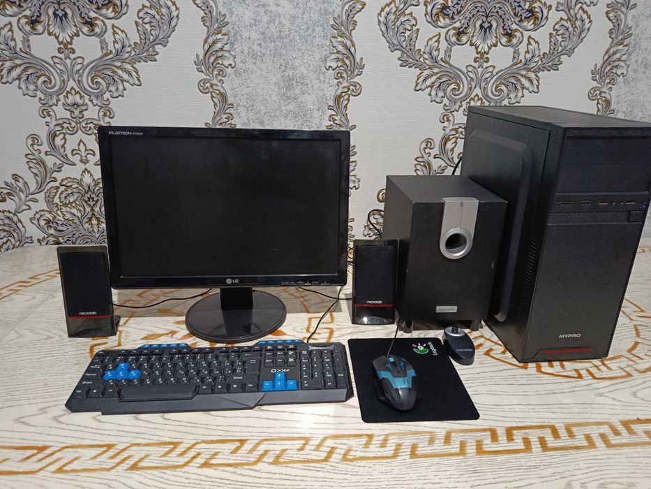 Kompyuter damashniy arzon sotiladi. Komplekt