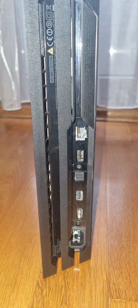 PlayStation 4 pro 1tb