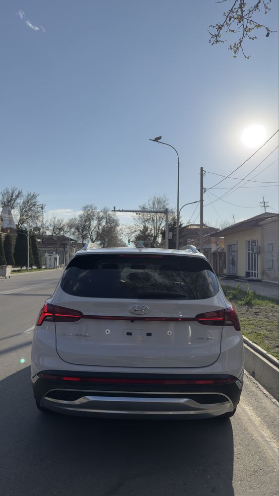 Hyudai Santafe 3.5 motor 2022 yangi 7 kishilik