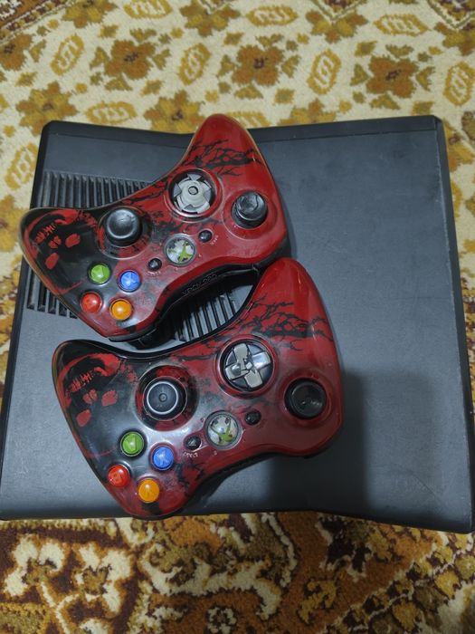Продам или меняю на ноутбук XBOX 360.