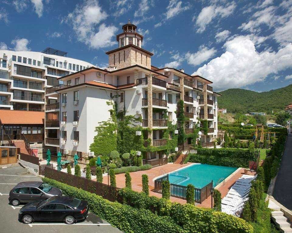 Тристаен апартамент втора линия море в к-с „ Трявна “, Свети Влас