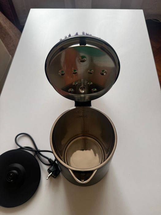 Fierbător electric