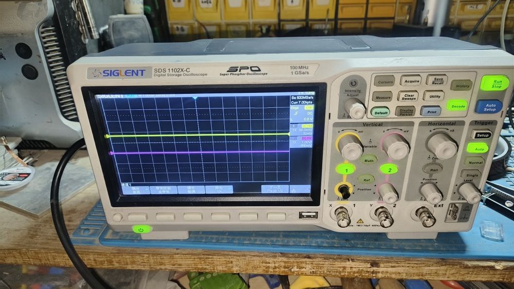 SIGLENT осциллограф
