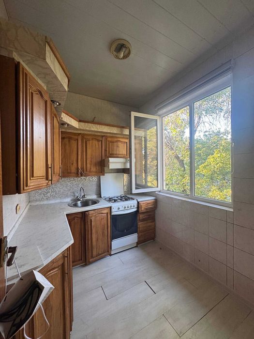 Чилонзор  7   3/4/4   хороший ремонтом