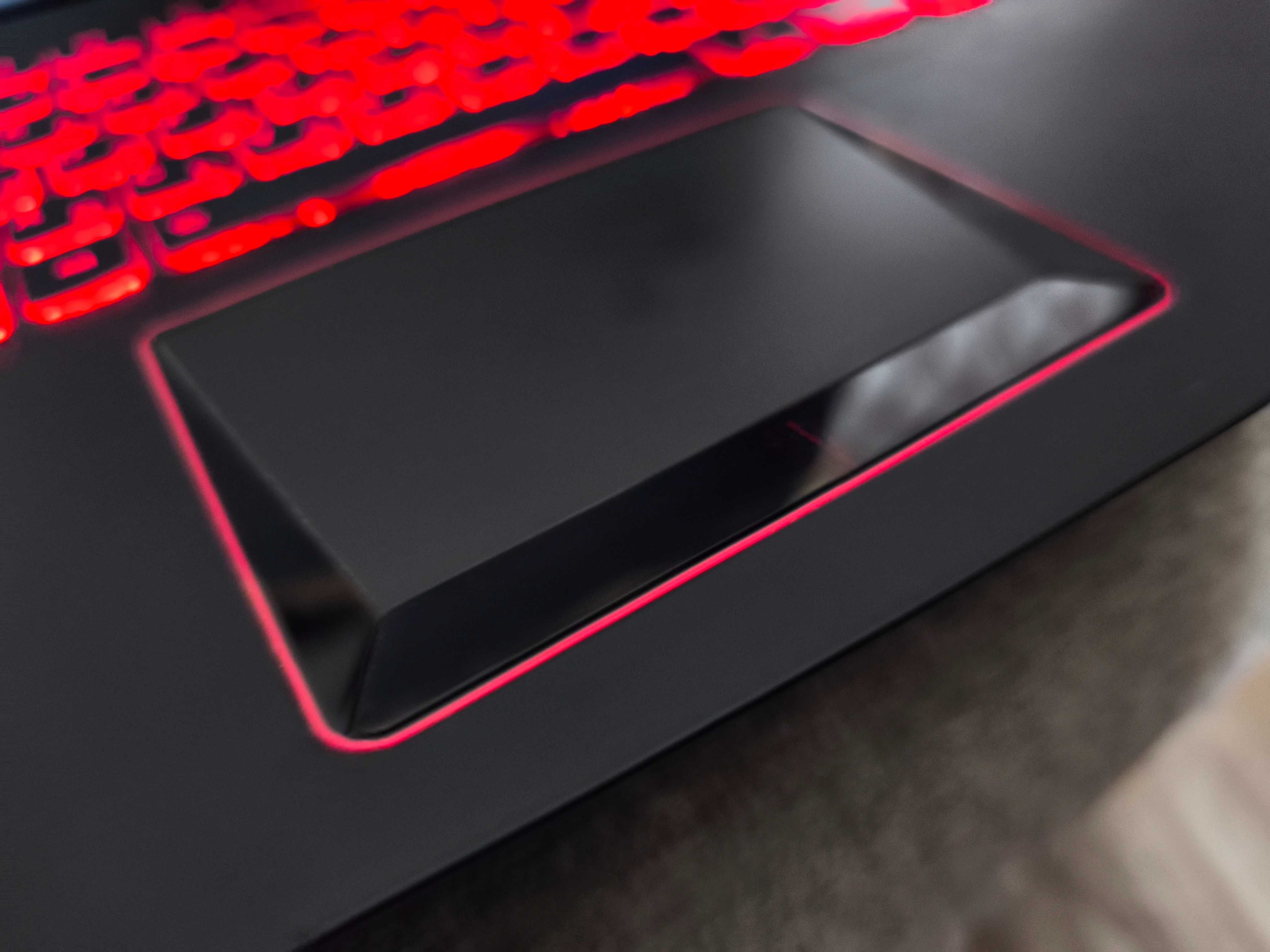 Лаптоп Lenovo Legion y520. 750лв