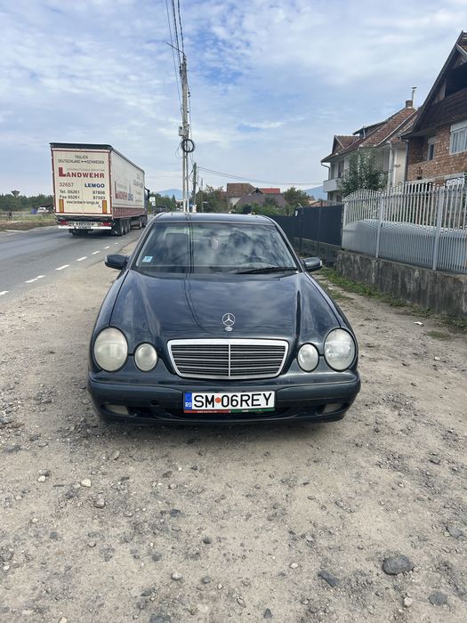 Mercedes E Class W210
