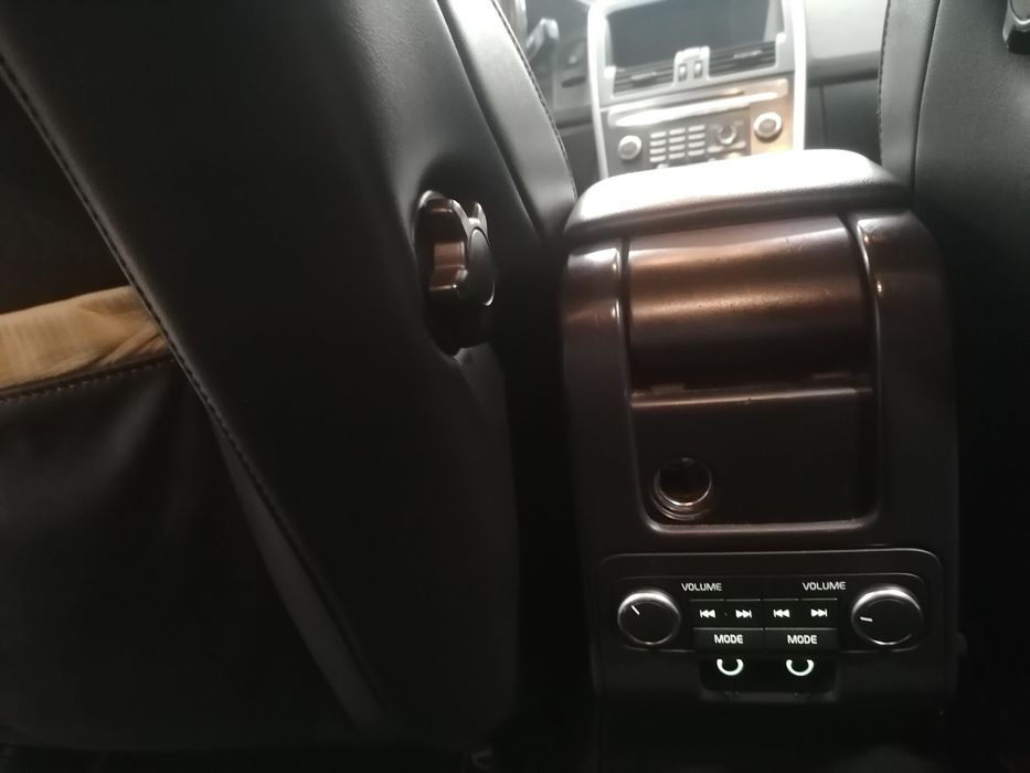 Volvo xc60 awd 215cp