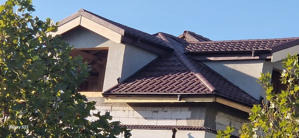 Reparatii montaj acoperișuri dulgherie țiglă metalică și ceramică