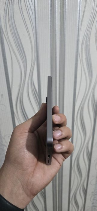Samsung galaxy S25 12/256gb