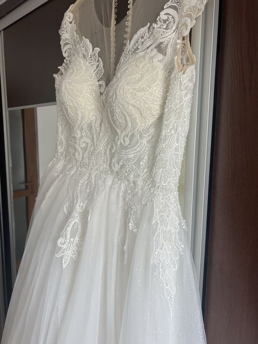 Vand rochie de mireasa